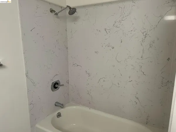 $438,500 | 988 Franklin Street, Unit 601, Oakland, CA 94607