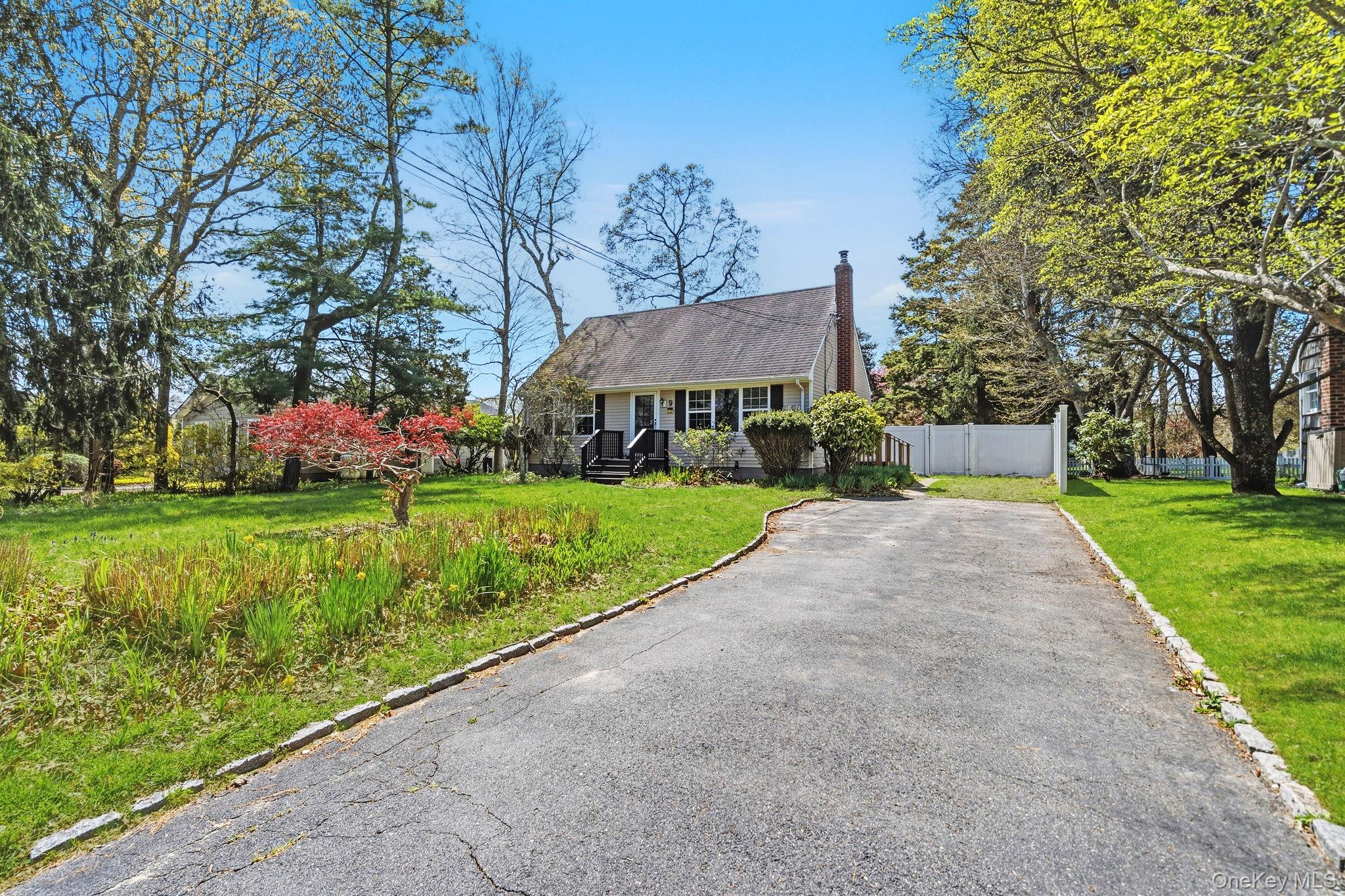 9 White Birch Lane Remsenburg, NY 11960 - Photo 1 of 20
