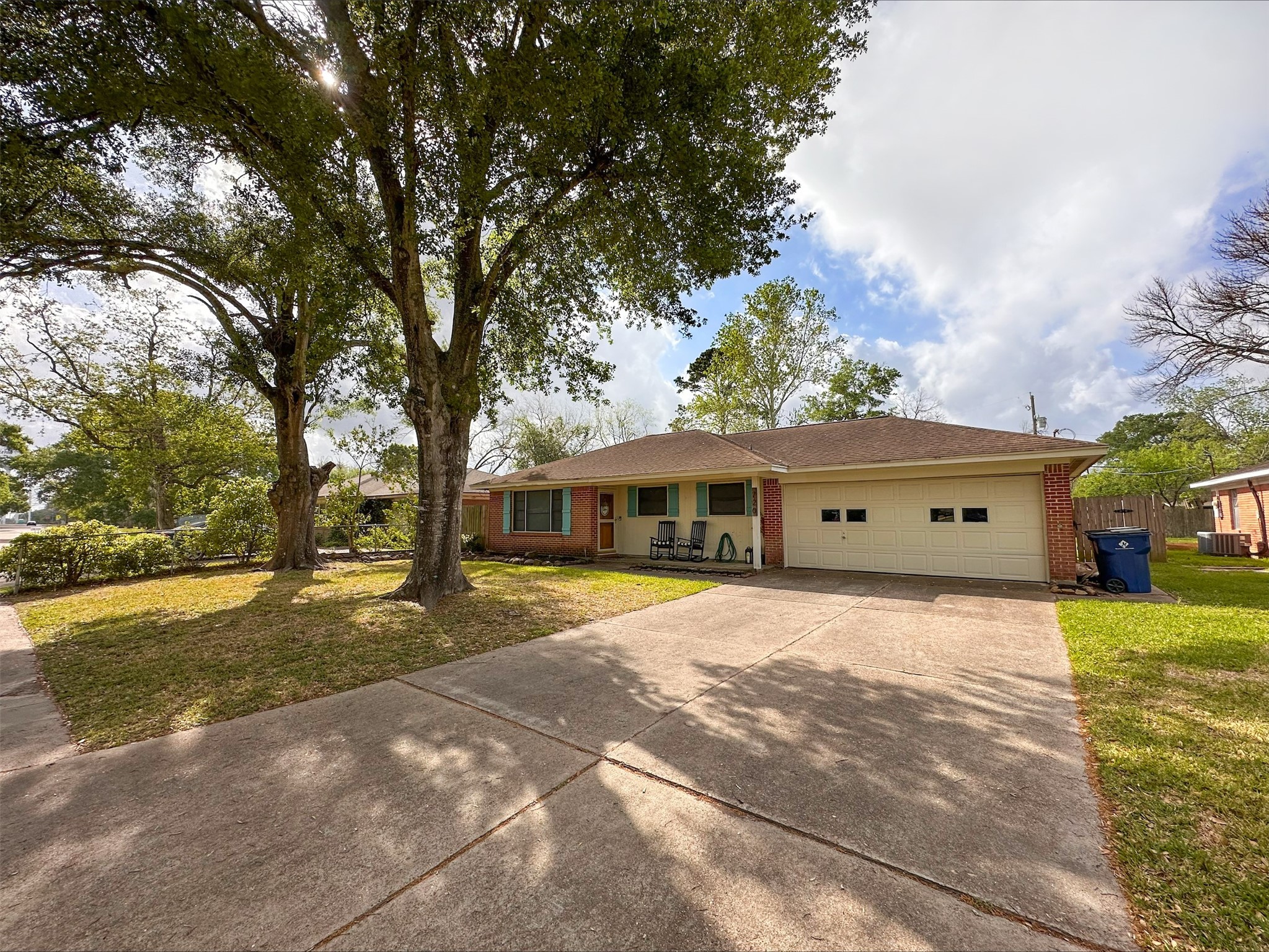 720 Northridge Street Angleton, TX 77515 - Photo 1 of 12