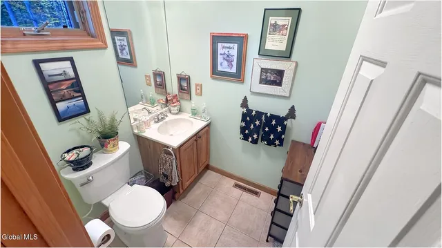 $595,000 | 10 C Hummingbird Circle, Horicon, NY 12808