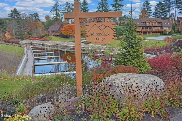 $595,000 | 10 C Hummingbird Circle, Horicon, NY 12808