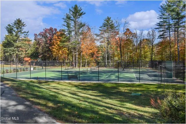 $595,000 | 10 C Hummingbird Circle, Horicon, NY 12808