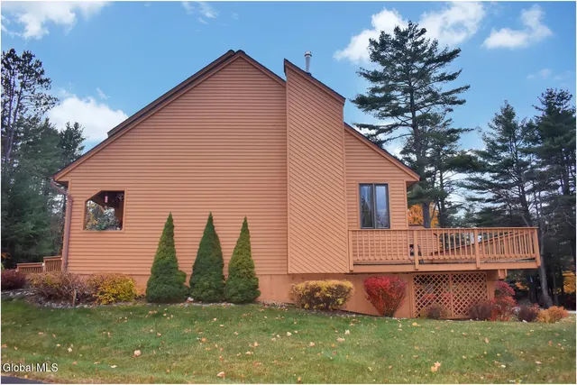 $595,000 | 10 C Hummingbird Circle, Horicon, NY 12808
