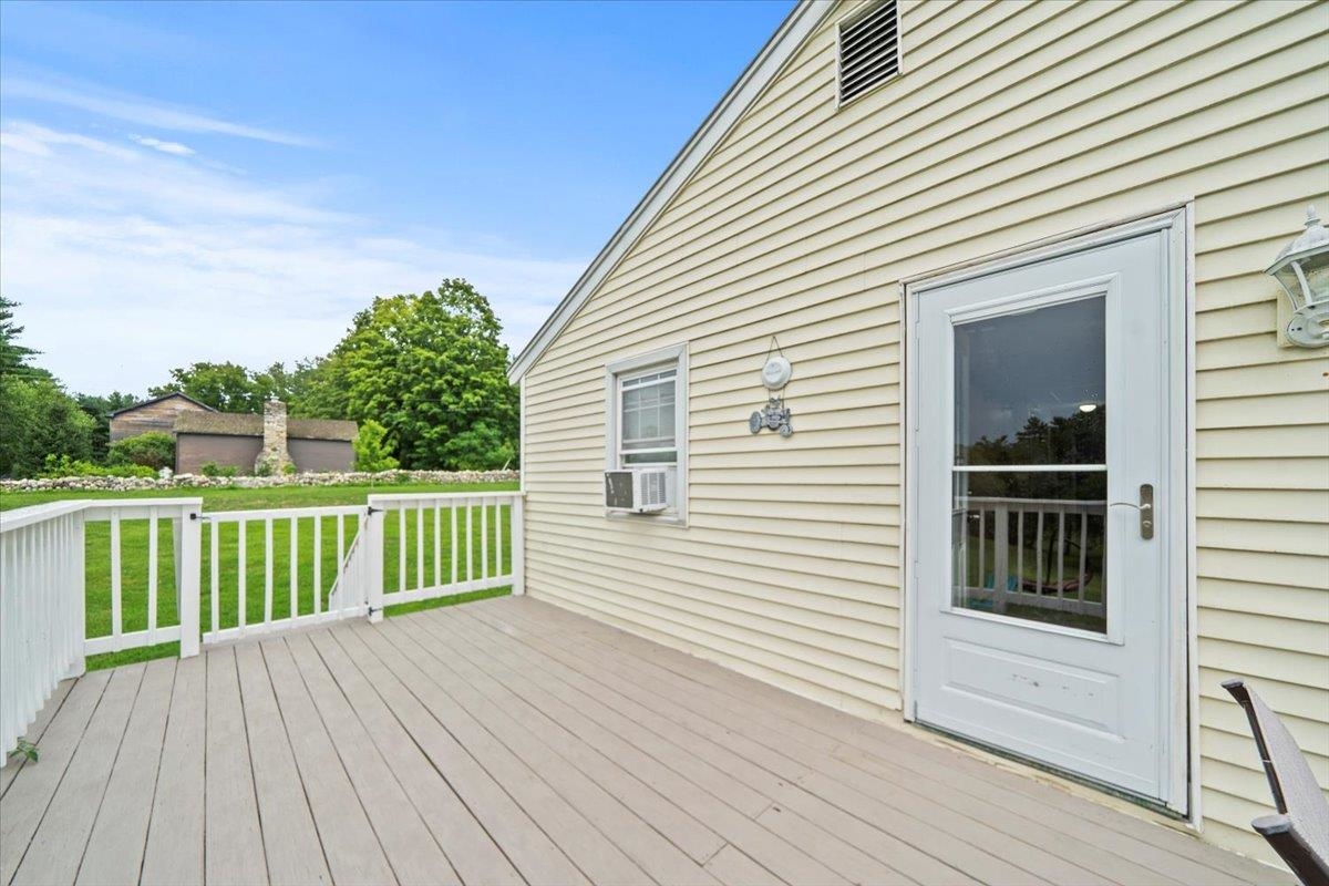 1154 Murphy Road Bennington, VT 05257 - Photo 23 of 38