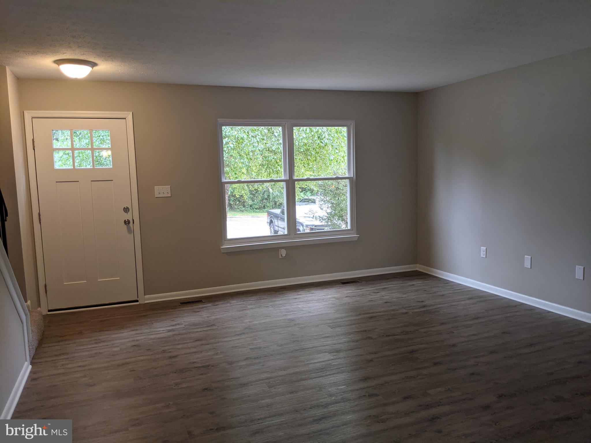 312 Rambling Ridge Court Pasadena, MD 21122 - Photo 4 of 48