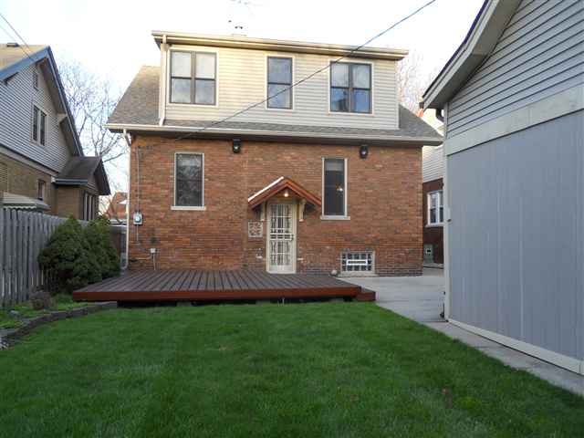 1442 Nottingham Road Grosse Pointe, MI 48230 - Photo 28 of 30 31099567-27.JPG