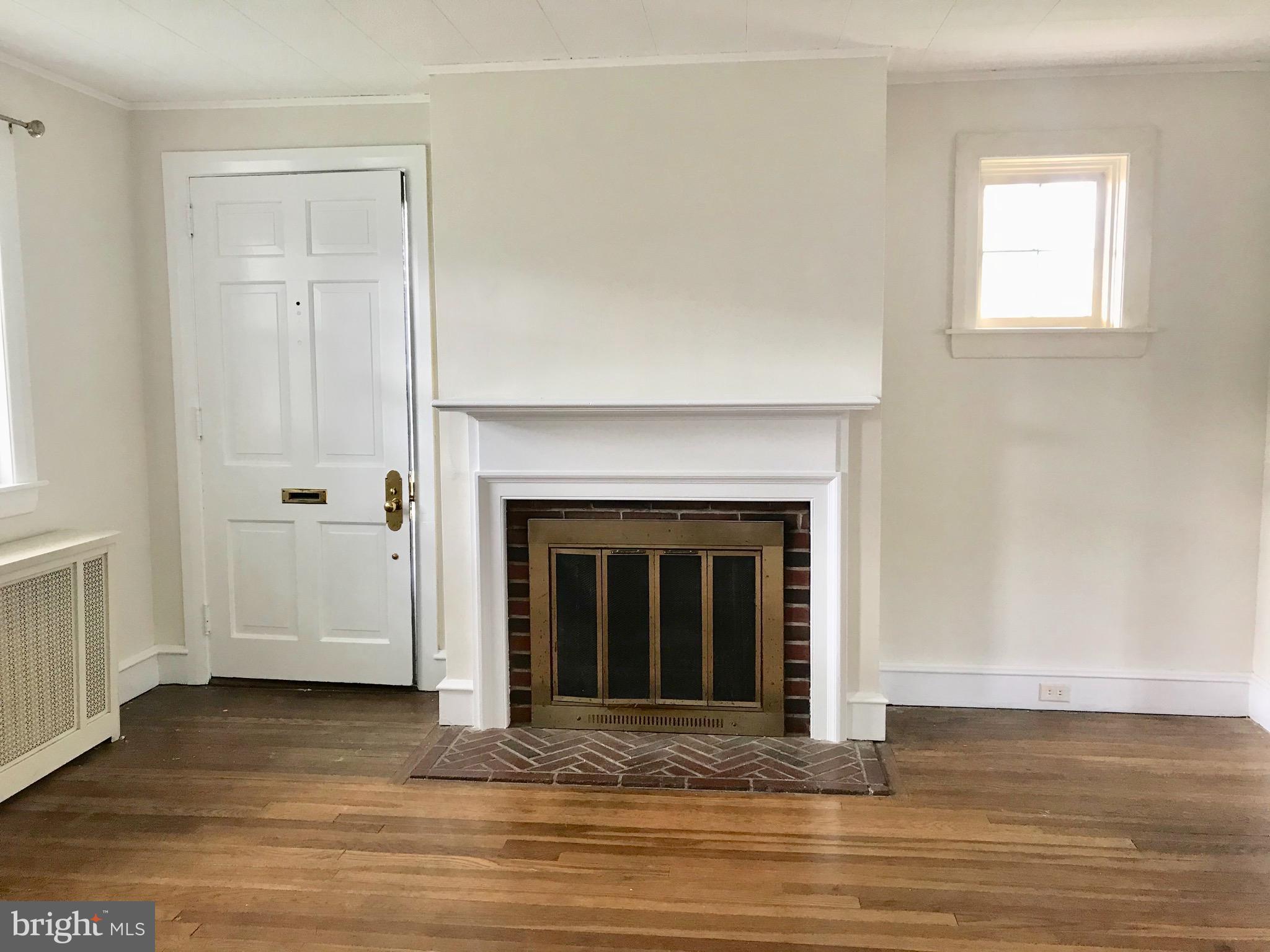 128 Kent Way Reading, PA 19611 - Photo 4 of 20 Gallery Image 4