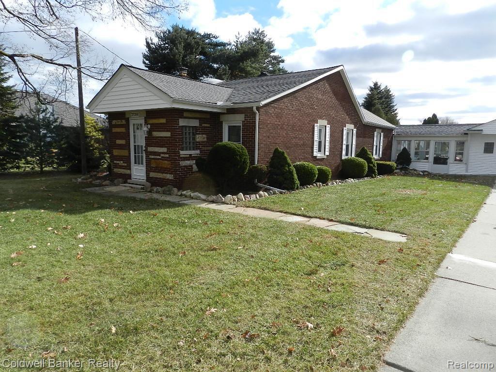 33350 Mulvey Road Fraser, MI 48026 - Photo 1 of 24 DSCN5645.jpg