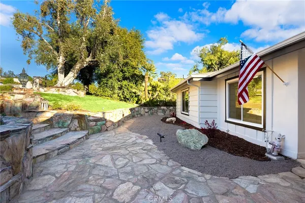 $1,750,000 | 326 East Sierra Madre Avenue, Glendora, CA 91741