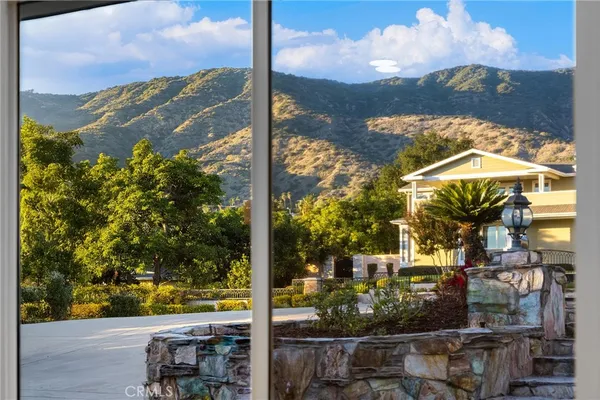 $1,750,000 | 326 East Sierra Madre Avenue, Glendora, CA 91741