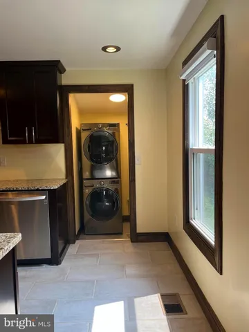 $1,550 | 120 North Frederick Street, Mechanicsburg, PA 17055