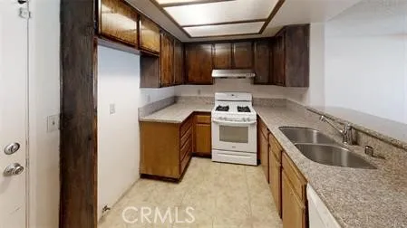 $2,250 | 2321 South Magnolia Avenue, Unit 7D, Ontario, CA 91762