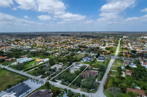 $1,375,000 | 150 Northwest 130th Avenue, Miami, FL 33184