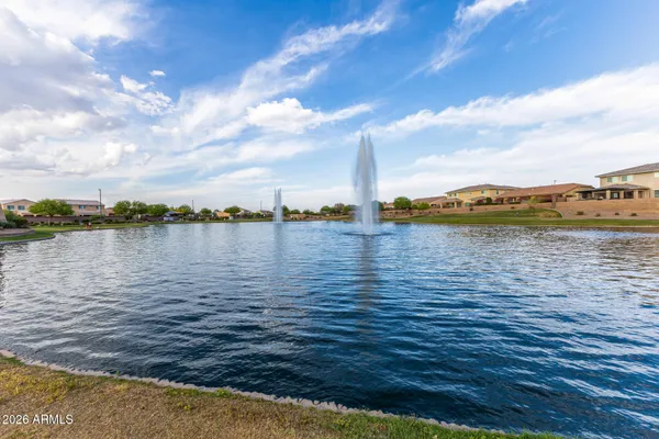 $695,000 | 2454 East Stacey Road, Gilbert, AZ 85298