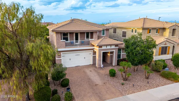 $695,000 | 2454 East Stacey Road, Gilbert, AZ 85298