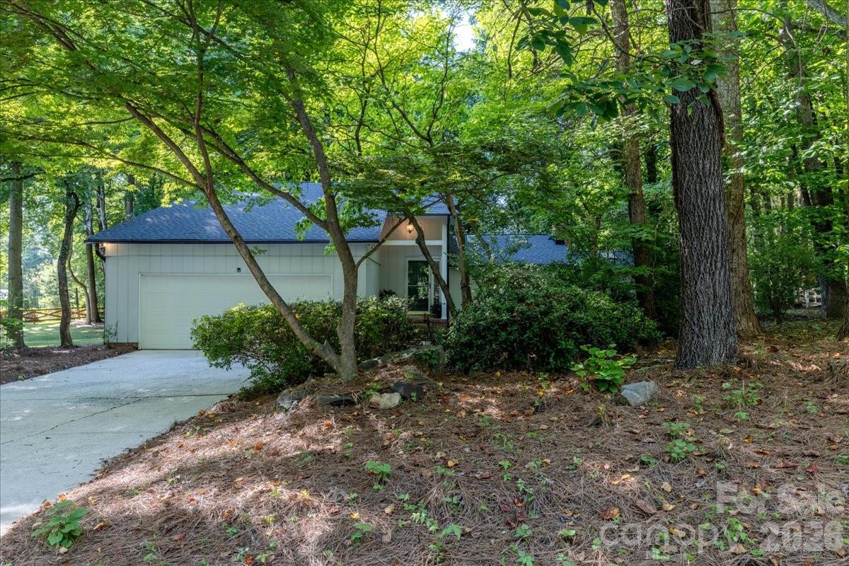 1107 Spring Fall Court Charlotte, NC 28213 - Photo 46 of 48 Gallery Image 46