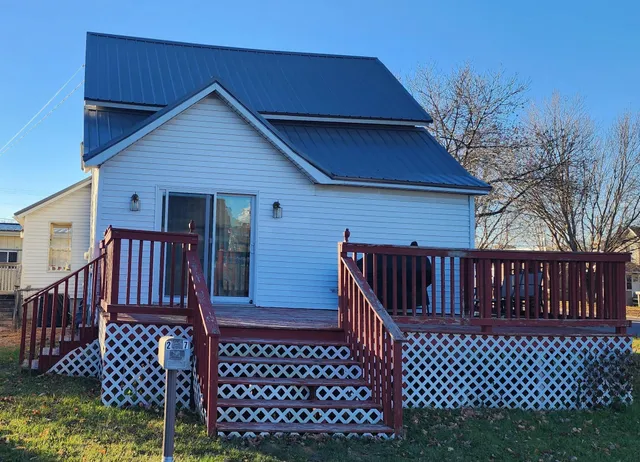 $190,000 | 27 1st Avenue South, Long Prairie, MN 56347