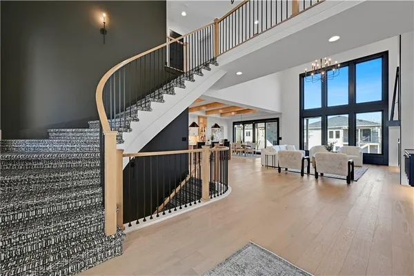 $1,139,900 | 16800 Parkhill Street, Overland Park, KS 66221
