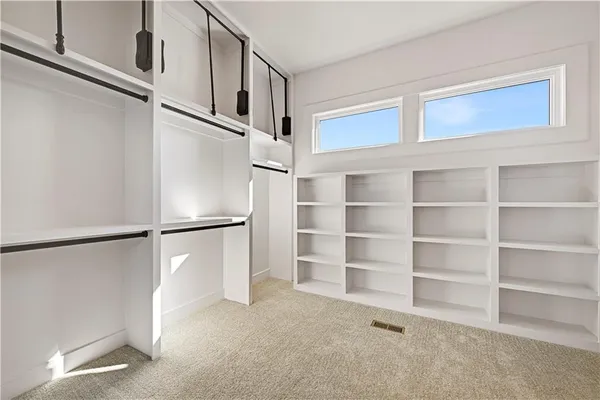 $1,139,900 | 16800 Parkhill Street, Overland Park, KS 66221