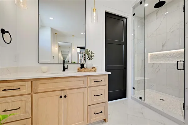 $1,139,900 | 16800 Parkhill Street, Overland Park, KS 66221