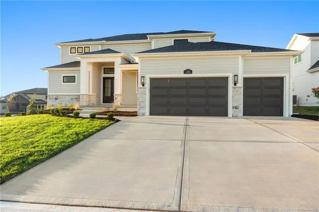 $1,199,900 | 16800 Parkhill Street, Overland Park, KS 66221