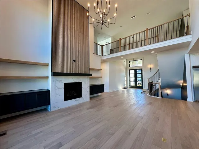 $1,199,900 | 16800 Parkhill Street, Overland Park, KS 66221