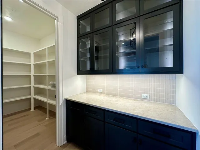 $1,199,900 | 16800 Parkhill Street, Overland Park, KS 66221