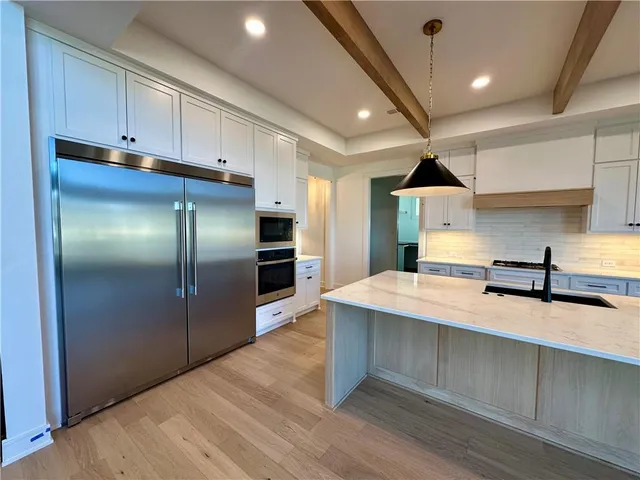 $1,199,900 | 16800 Parkhill Street, Overland Park, KS 66221