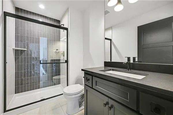 $1,139,900 | 16800 Parkhill Street, Overland Park, KS 66221