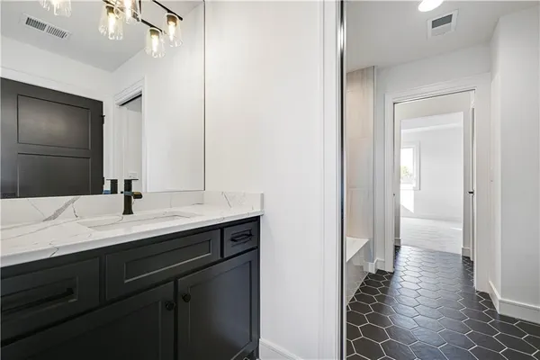 $1,139,900 | 16800 Parkhill Street, Overland Park, KS 66221