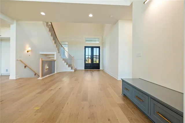 $1,199,900 | 16800 Parkhill Street, Overland Park, KS 66221