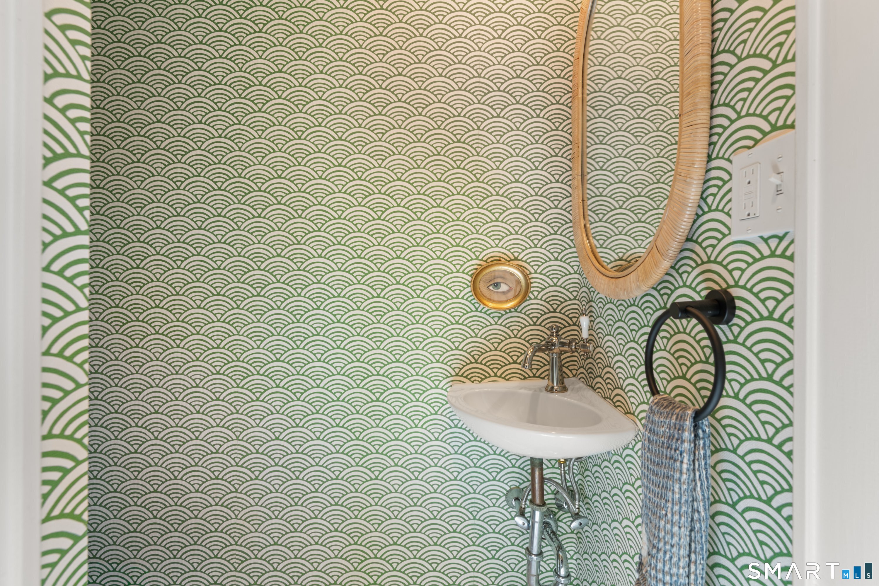 984 Valley Road Fairfield, CT 06825 - Photo 16 of 32