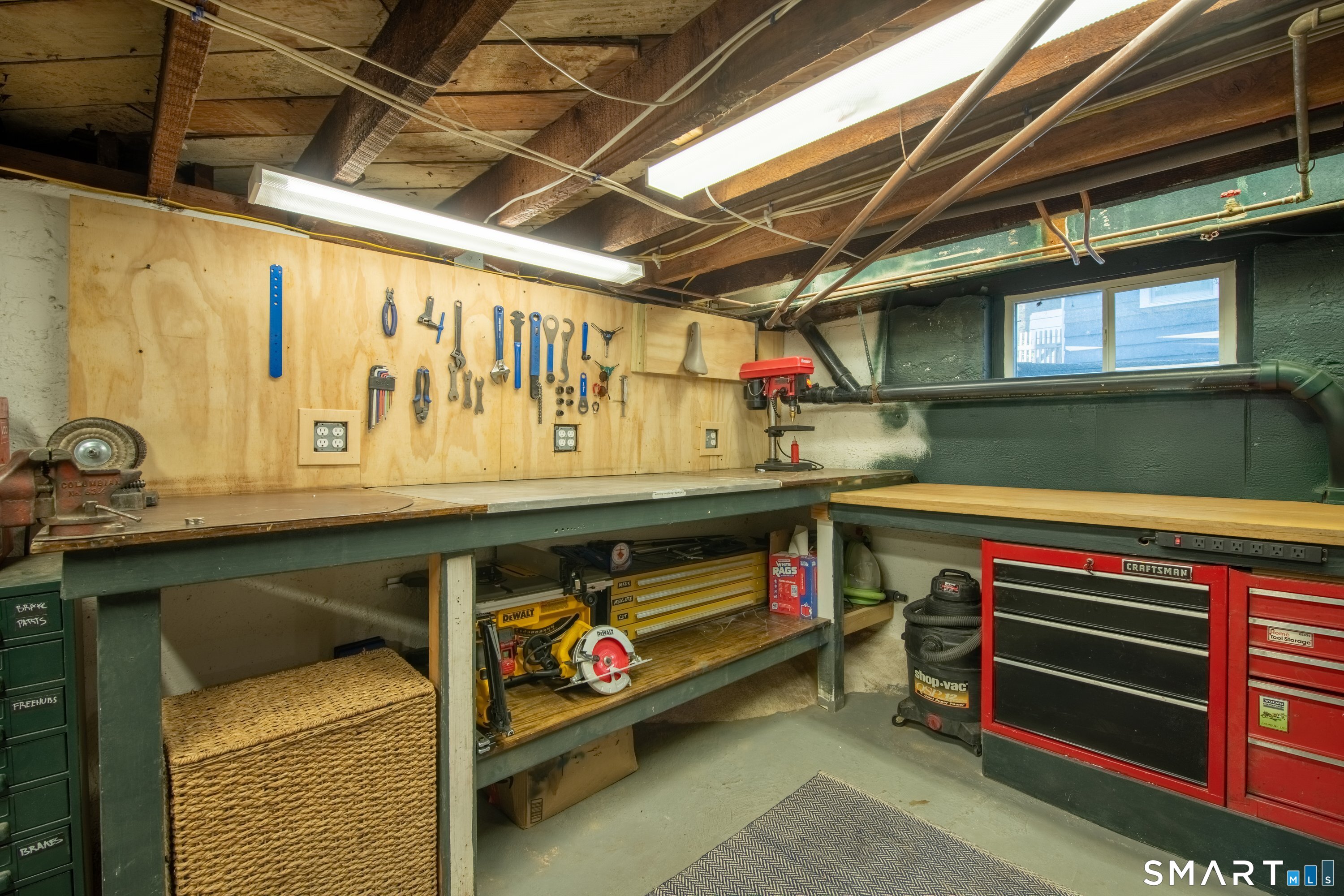 984 Valley Road Fairfield, CT 06825 - Photo 26 of 32