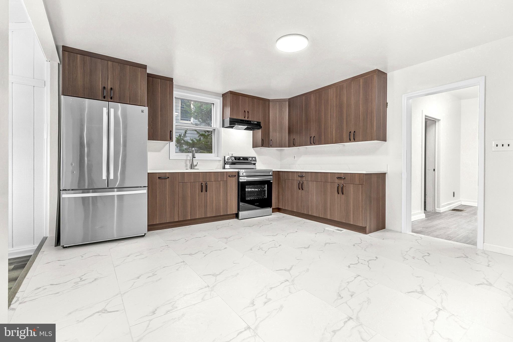 709 Bridgeboro Street Riverside, NJ 08075 - Photo 13 of 34