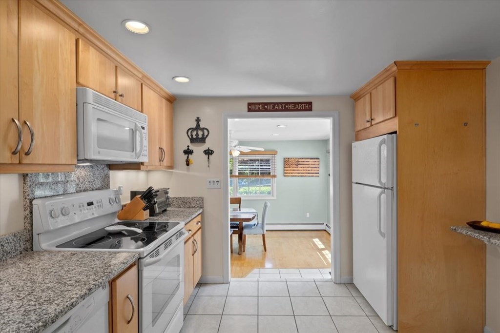 13 Killeen Road Walpole, MA 02032 - Photo 5 of 34 Gallery Image 5
