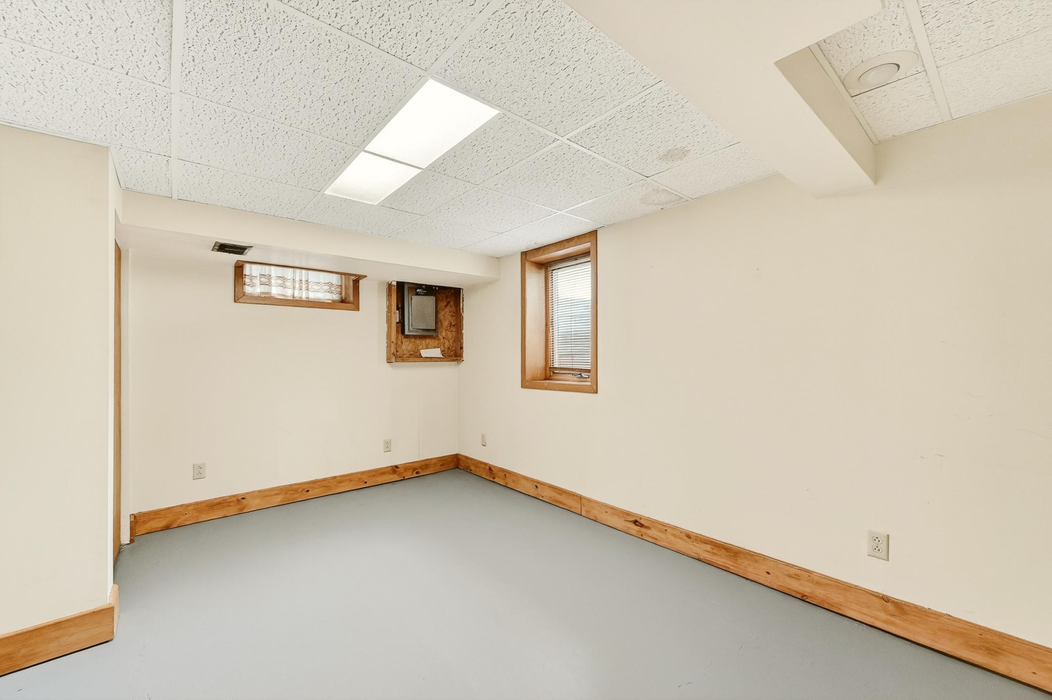 402 Strathmore Lane Southeast Rochester, MN 55904 - Photo 25 of 31