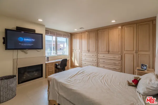 $24,950 | 119 VÃa Marina, Marina del Rey, CA 90292