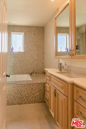 $24,950 | 119 VÃa Marina, Marina del Rey, CA 90292