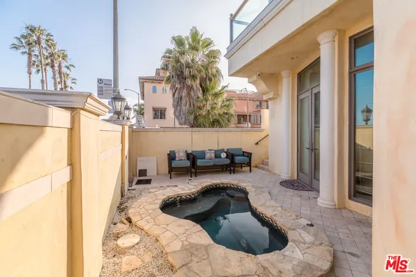 $24,950 | 119 VÃa Marina, Marina del Rey, CA 90292