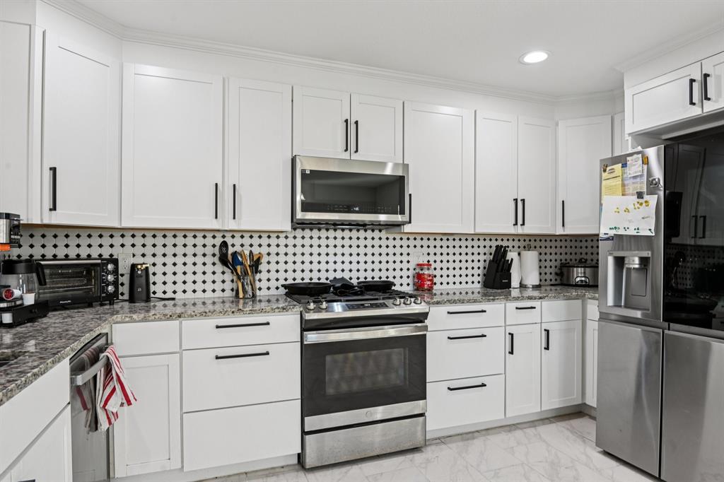 7137 John T White Road Fort Worth, TX 76120 - Photo 13 of 29