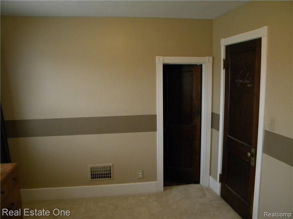 55605 Mound Road Utica, MI 48316 - Photo 36 of 70 DSCN0017.JPG