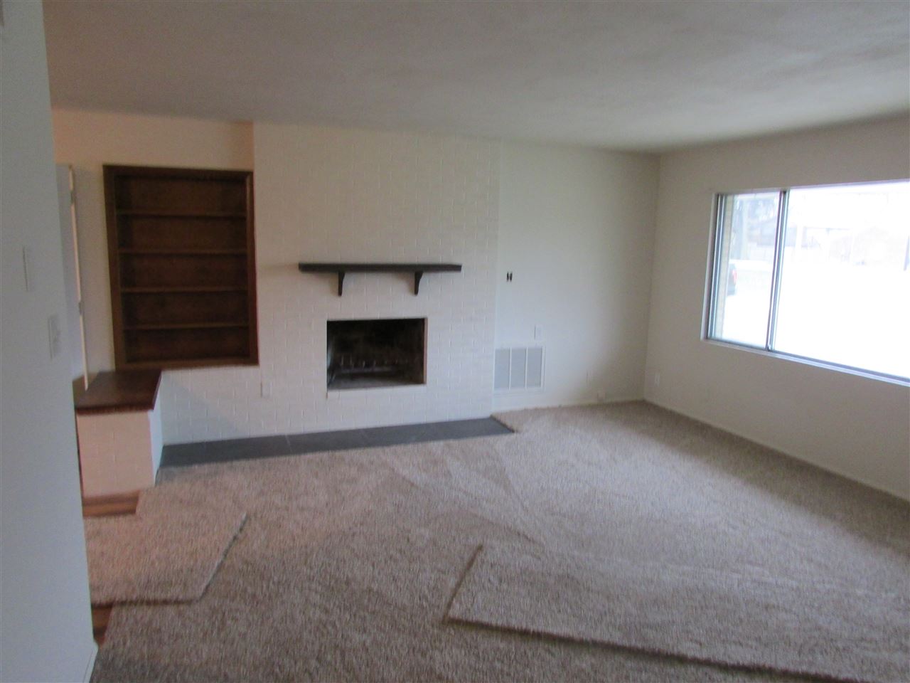 2730 Grape Road Mishawaka, IN 46545 - Photo 9 of 13 Gallery Image 9