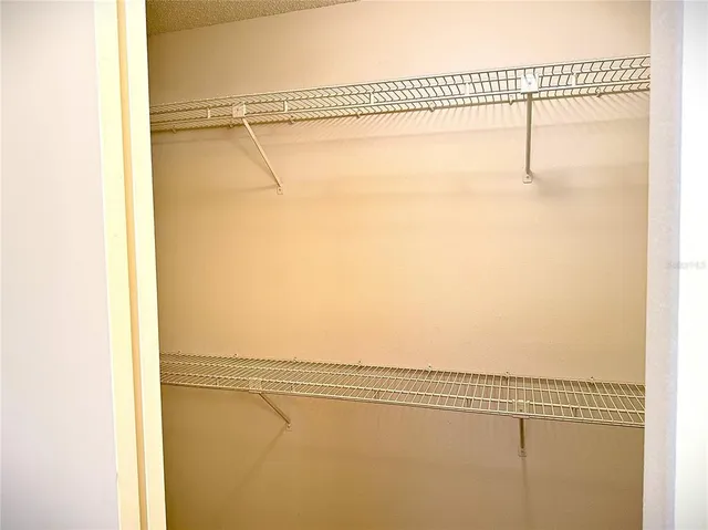 $164,500 | 1880 North Crystal Lake Drive, Unit 28, Lakeland, FL 33801