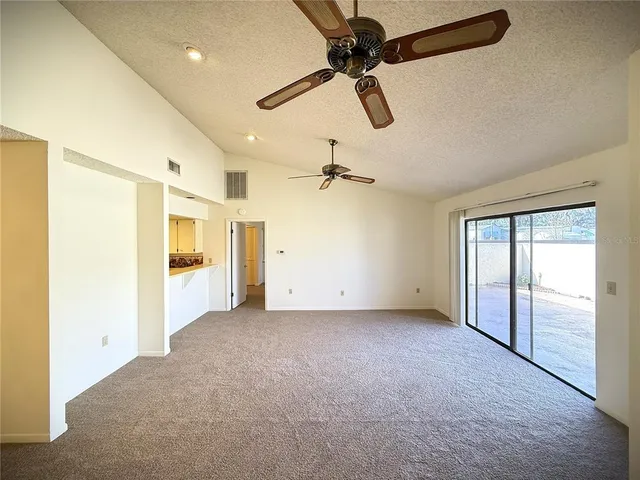 $164,500 | 1880 North Crystal Lake Drive, Unit 28, Lakeland, FL 33801