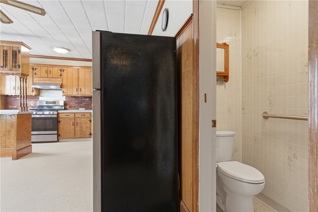 447 Winter Street Woonsocket, RI 02895 - Photo 8 of 43
