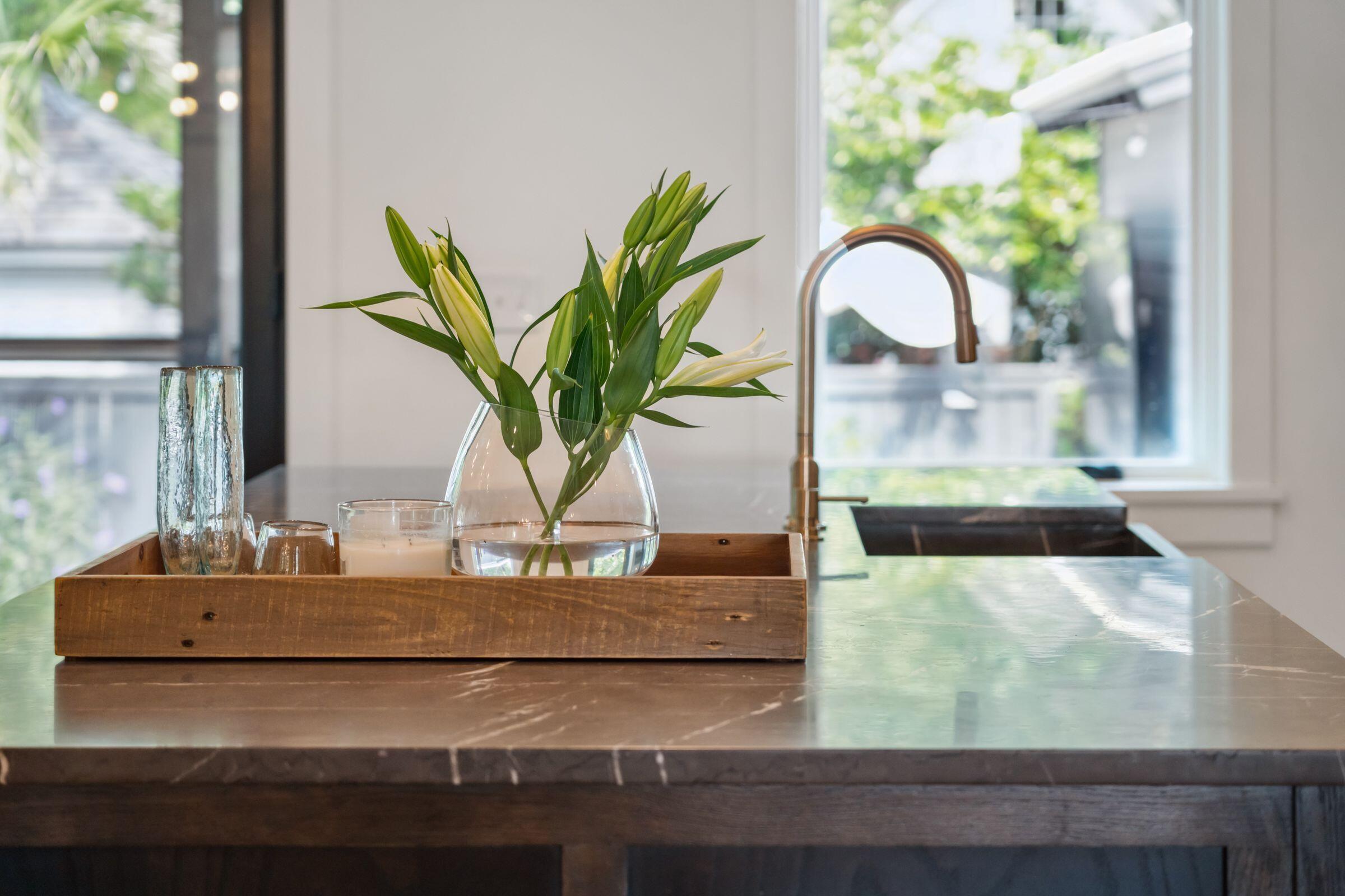 208 McCormick Street Mount Pleasant, SC 29464 - Photo 11 of 73 208McCormickSt-KeenEyeMarketing-017