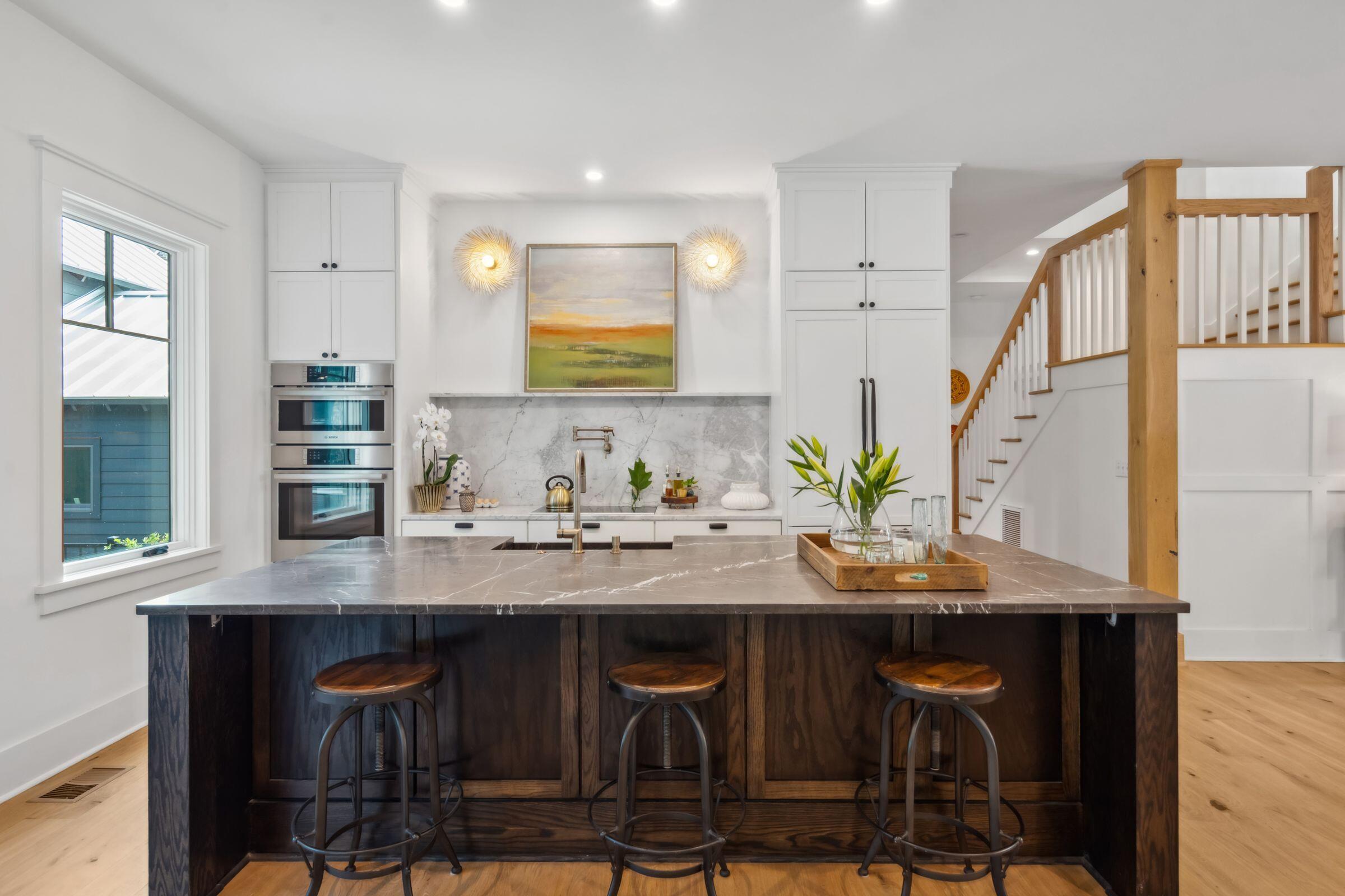 208 McCormick Street Mount Pleasant, SC 29464 - Photo 12 of 73 208McCormickSt-KeenEyeMarketing-020