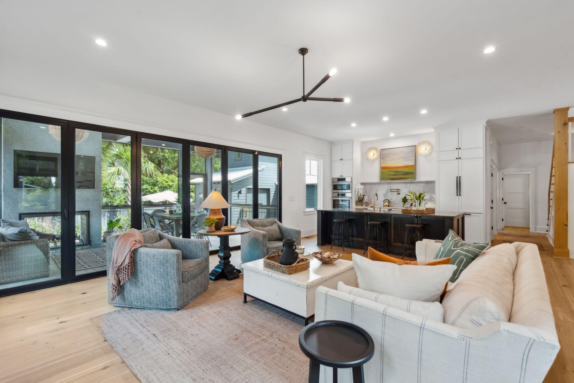 208 McCormick Street Mount Pleasant, SC 29464 - Photo 18 of 73 208McCormickSt-KeenEyeMarketing-026