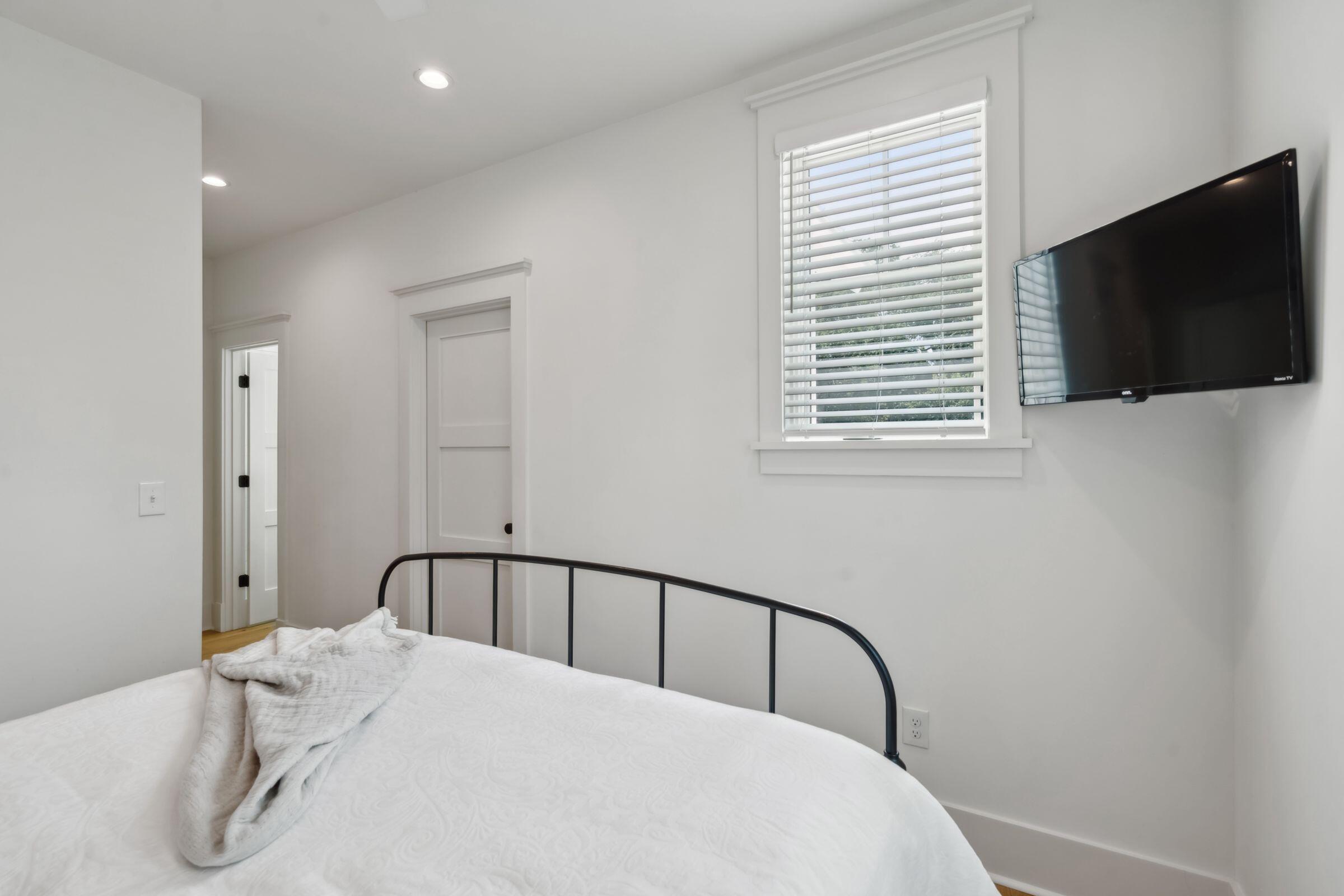 208 McCormick Street Mount Pleasant, SC 29464 - Photo 50 of 73 208McCormickSt-KeenEyeMarketing-074