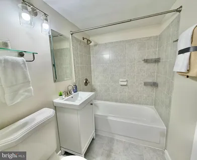 $3,750 | 4630 28th Road South, Unit C, Arlington, VA 22206